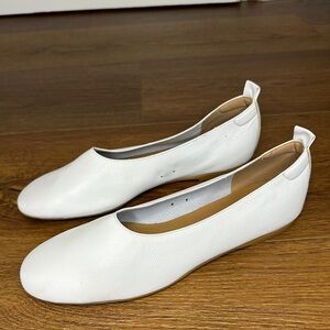 Everlane White The Glove Women's Flats NWOT